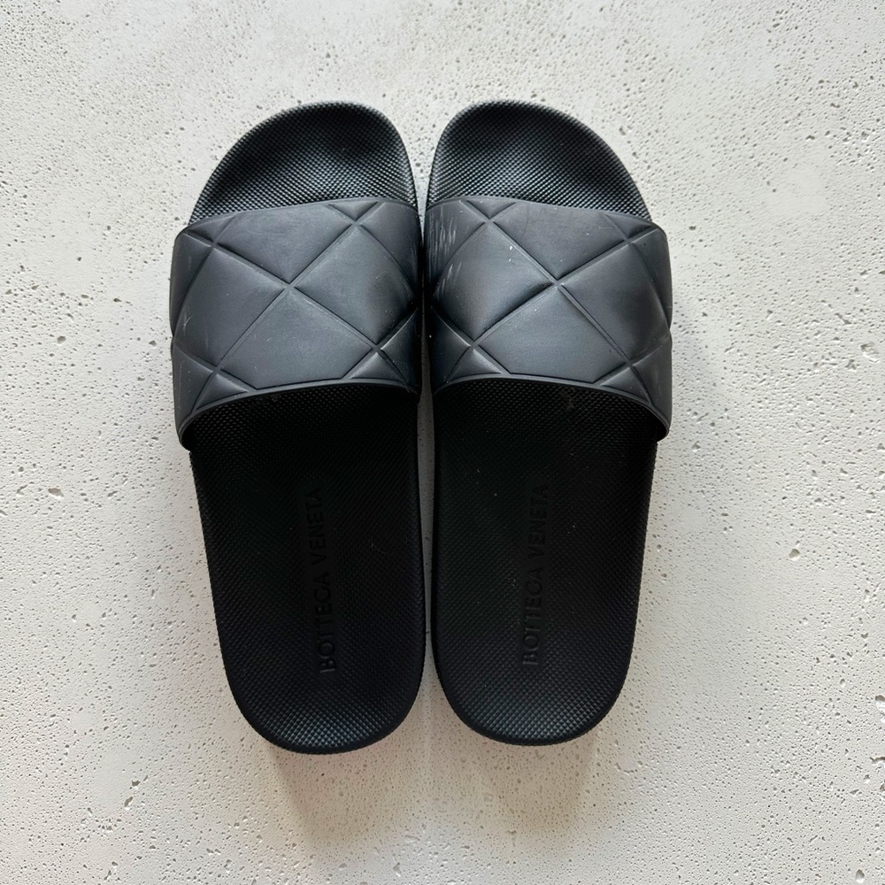 Authentic Bottega Venetta Rubber Slides